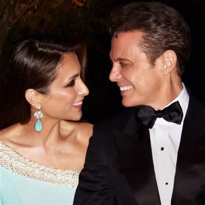 Unveiling The Secrets Of Luis Miguel And Erika Camil's Relationship