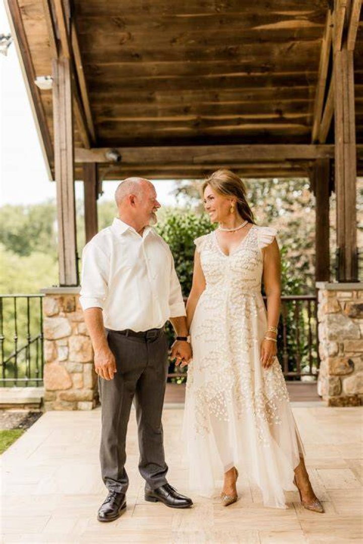 Unveiling the Truth: Is Lisa Robertson Married?