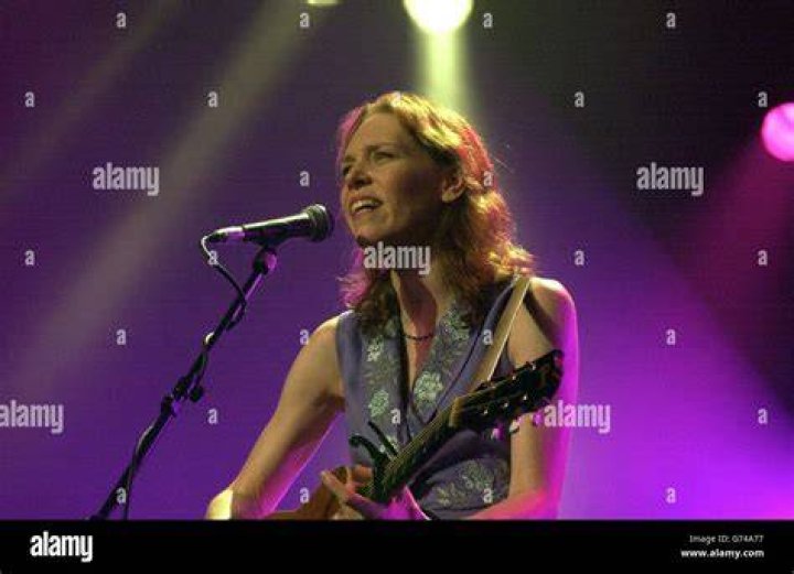 VibeJolt | Gillian Welch (Folk Singer)