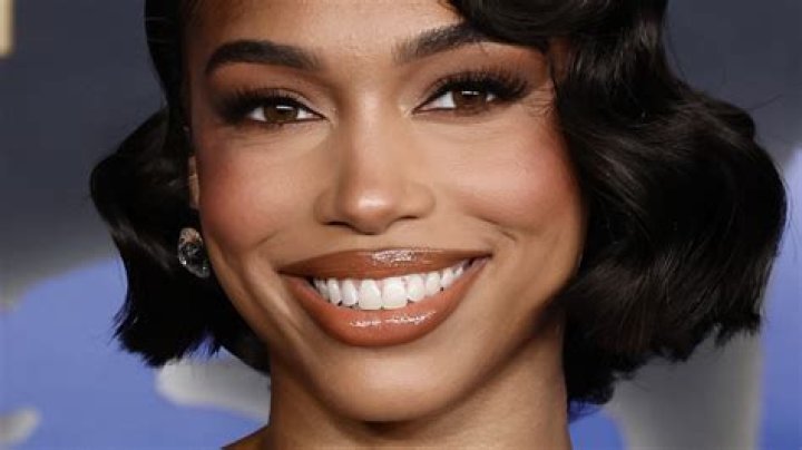 What Does Lori Harvey Actually Do For Living? |