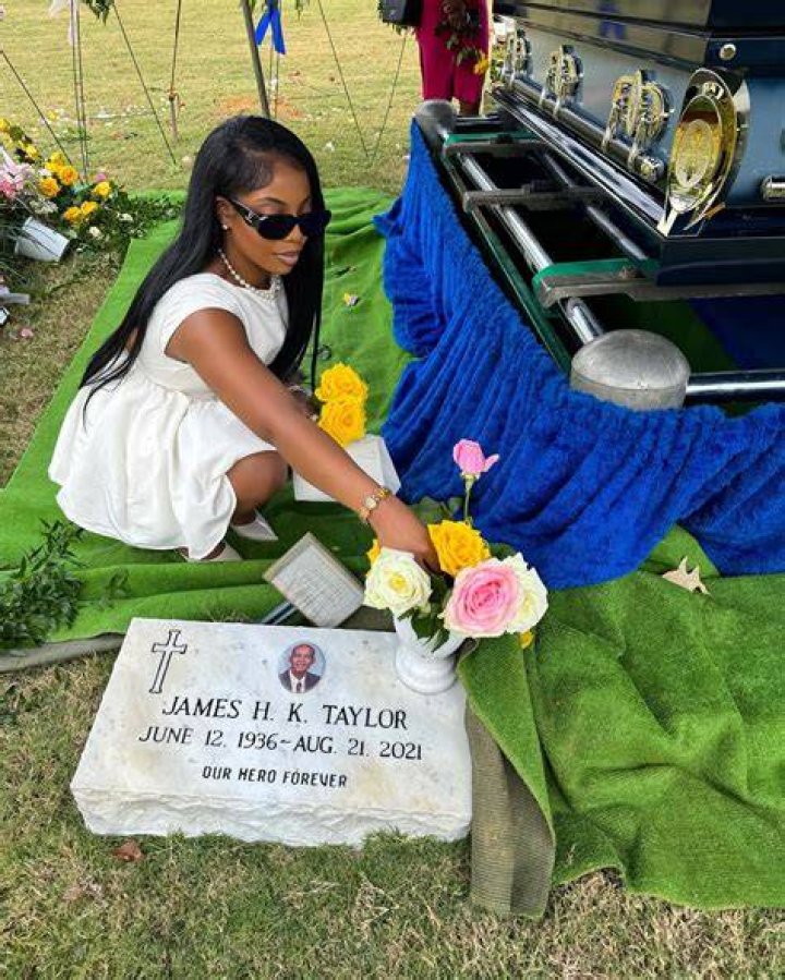Who's The Father Of De Arra Taylor? Uncover The Truth