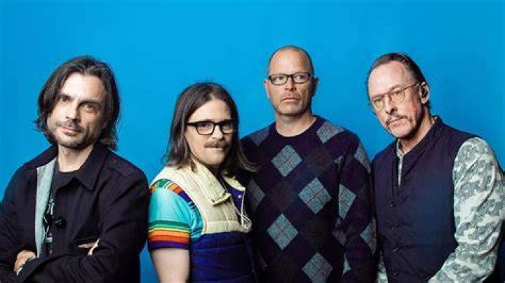 Who are Weezer members?All about the group