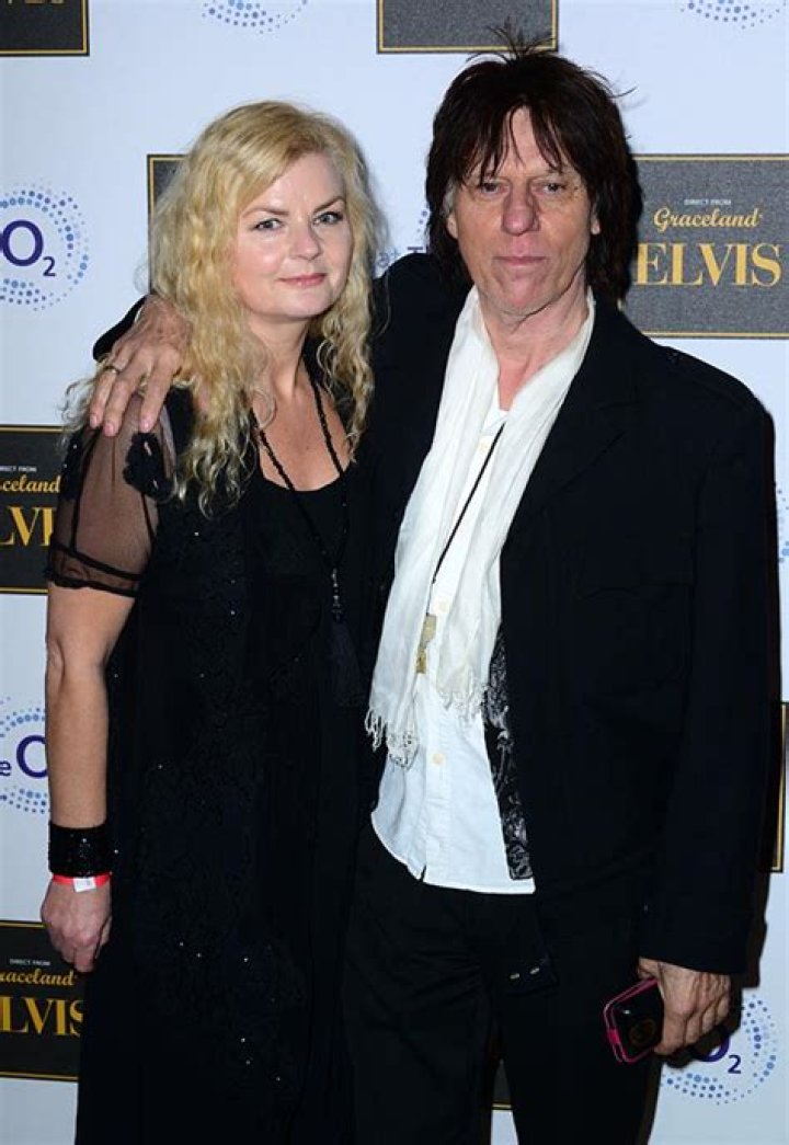 Who is Beck Married To? A Deep Dive into Beck's Personal Life