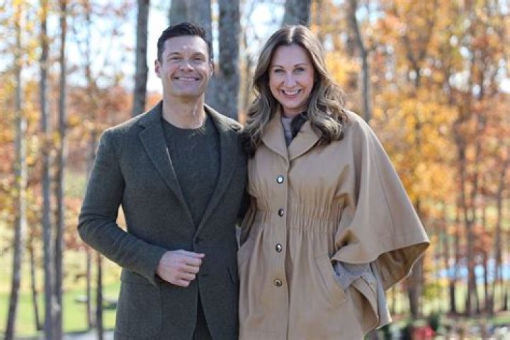 Who Is Meredith Seacrest Husband?