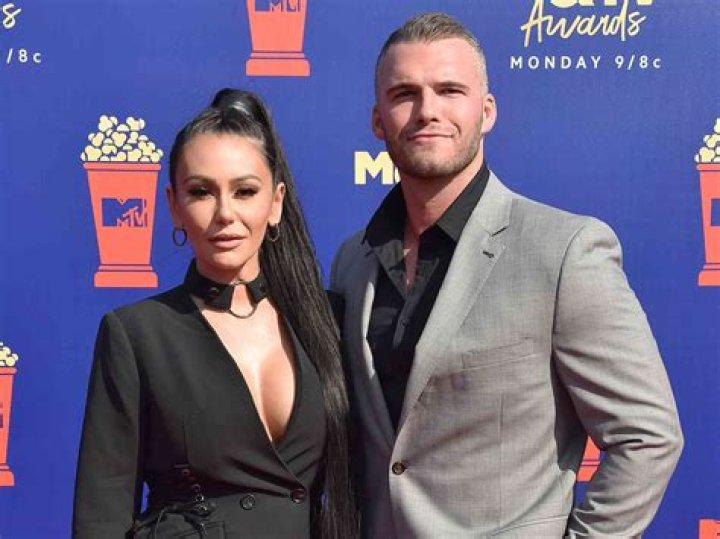 Who Is Zack Clayton Carpinello? 5 Facts About JWowws Fianc Hollywood Life ·