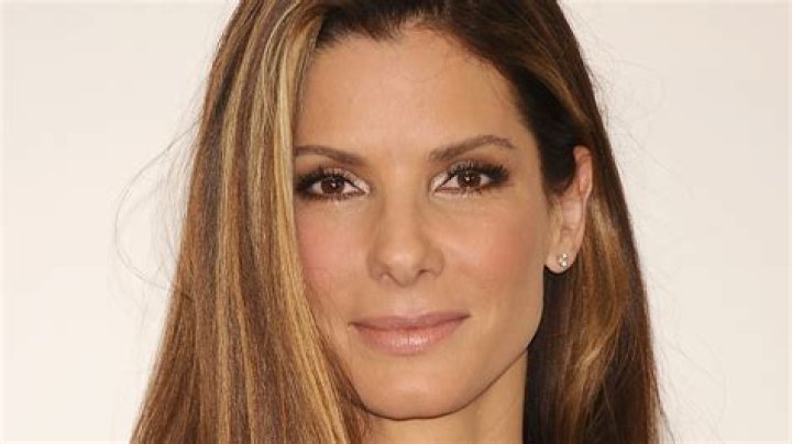 Why You Recognize The Actor Who Plays Ramone In The Proposal