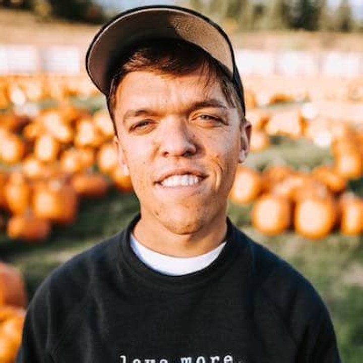 Zach Roloff - Bio, Age, Net Worth, Height, Married, Nationality, Body Measurement, Career